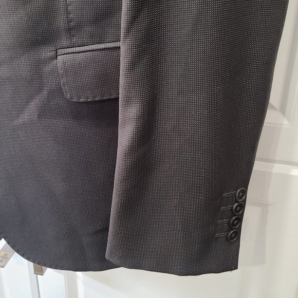 ARMANI COLLEZIONI Wool Single-Breasted Suit - Picture 4 of 16